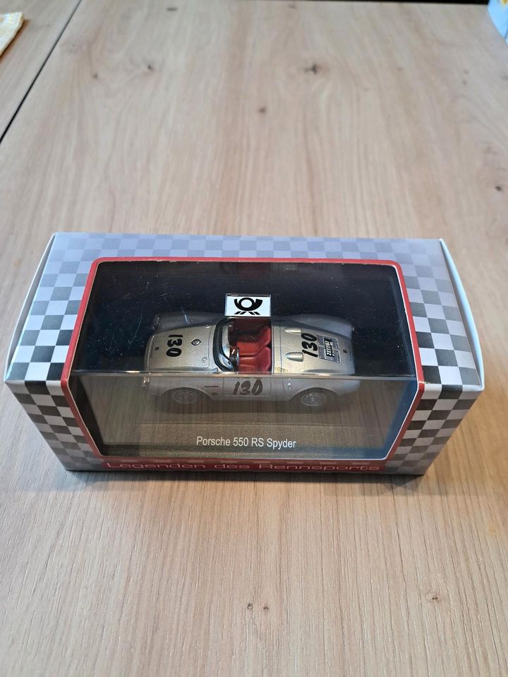 8 Porsche Modellauto  1:43 in Bad Bederkesa