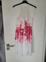C&A Kleid weiß pink Bordeauxrot Blumen 36 Cocktailkleid Sommerkle Niedersachsen - Weyhe Vorschau