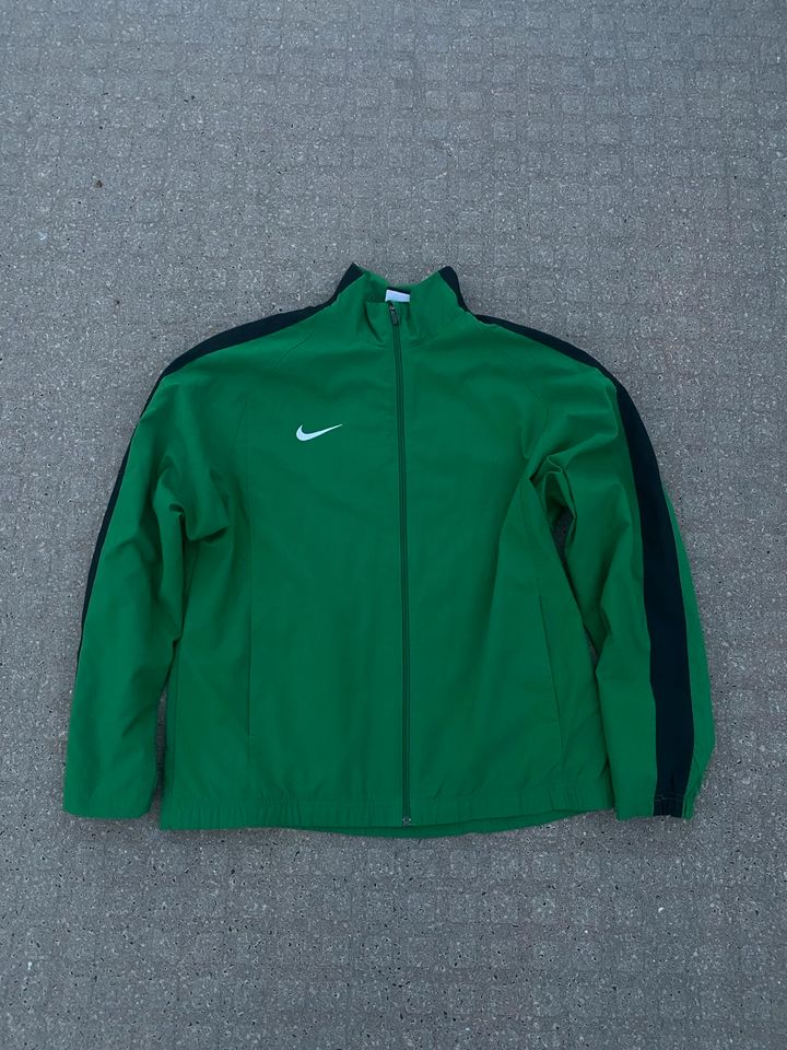 Vintage Nike Trainingsjacke in Wiesloch