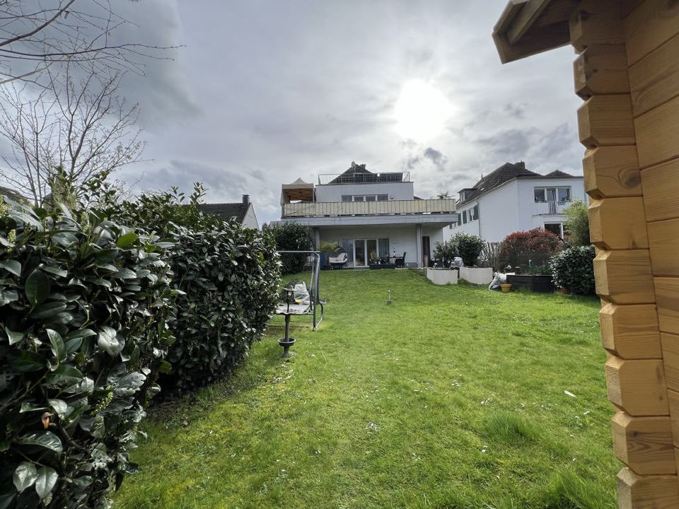 Große Gartenwohnung in kleiner Einheit und toller Lage! in Leverkusen