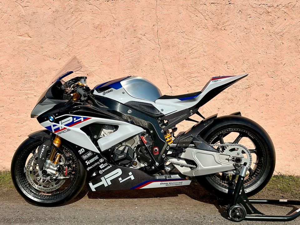 BMW HP4 RACE CARBON NR:749 von 750 in Cottbus