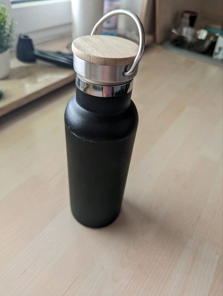 Thermosflasche Edelstahl  Schwarz mit Holzdecke in Diez