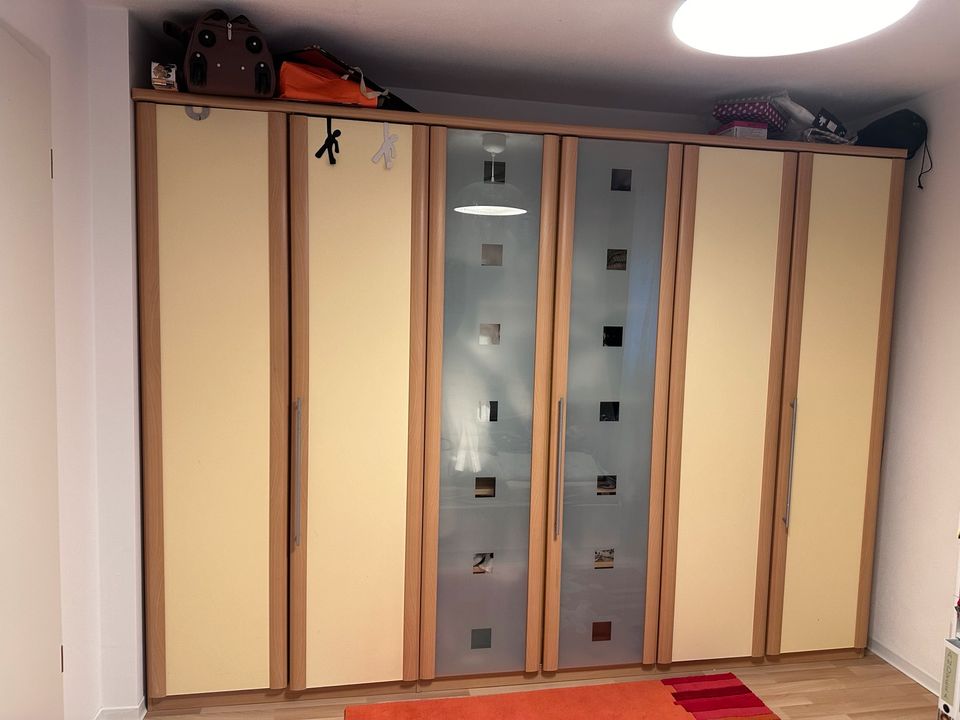 Schrank 6tür Schlafzimmer in Regensburg