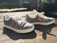 Hummel Sneaker Gr.36 Niedersachsen - Helmstedt Vorschau