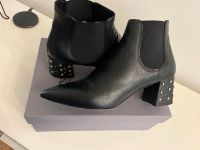 Emanuela Passeri NEUw - Booties Nieten Stiefelette Gr. 38 Schwarz Hamburg-Mitte - HafenCity Vorschau