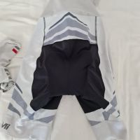 Pearl Izumi Elite Fahrradhose Gr. L grau -wie neu- Bayern - Landshut Vorschau