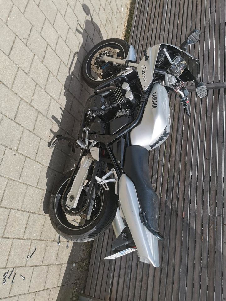 Yamaha fzs 600 in Vohburg an der Donau