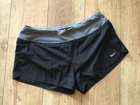 ❣️ Shorts Nike Gr. L schwarz Niedersachsen - Bovenden Vorschau