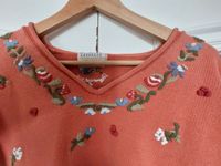 Damen Pullover, Lapagayo, Farbe Apricot mit floralen Stickereien Nordrhein-Westfalen - Hamminkeln Vorschau
