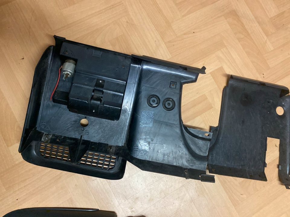 Ford Capri Verkleidungsteile Handschuhfach Grau in Worms