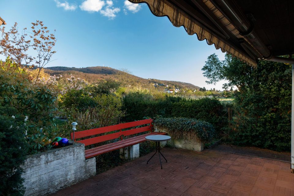 Tolles Einfamilienhaus mit Blick auf den Melibokus in Seeheim-Jugenheim