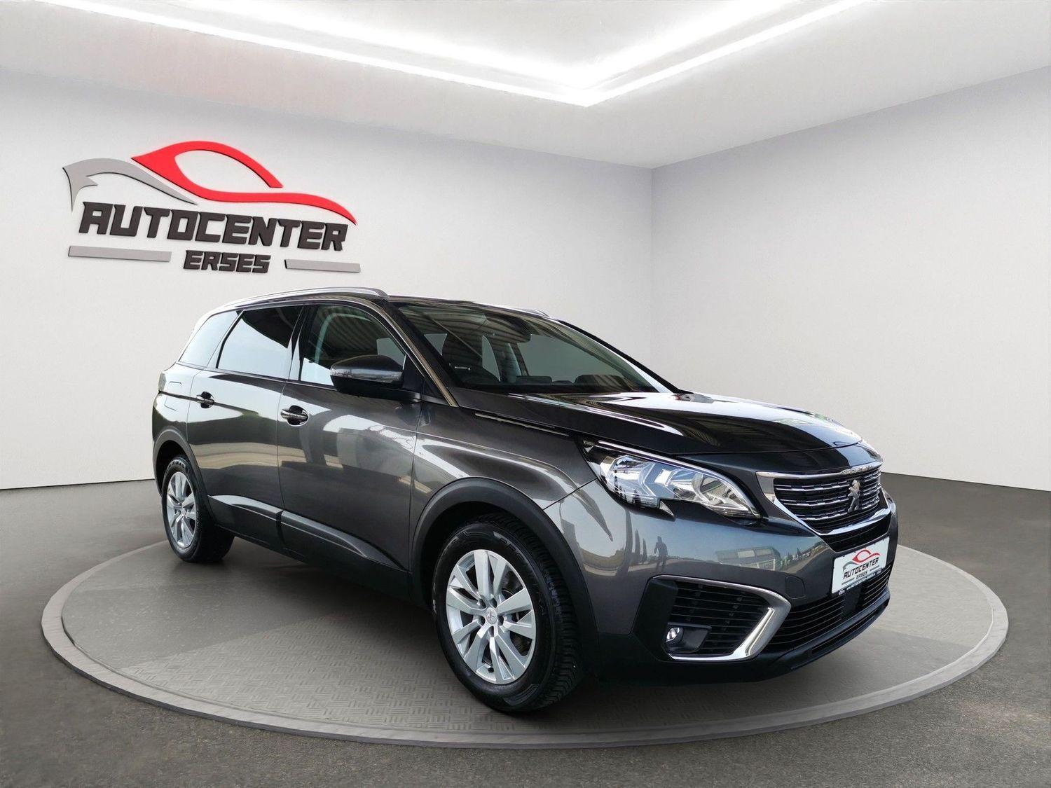 Abbildung des Autos Peugeot 5008 Active Navi…