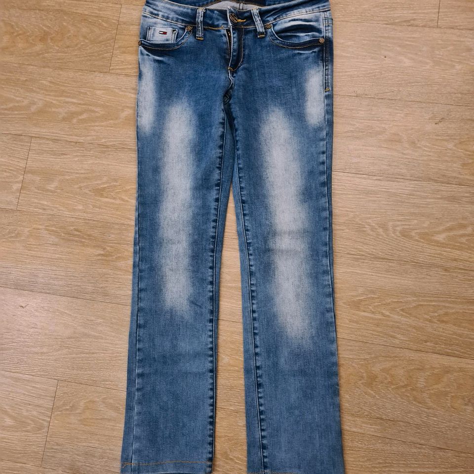 Jeans Tommy Hilfigher in Wipperfürth