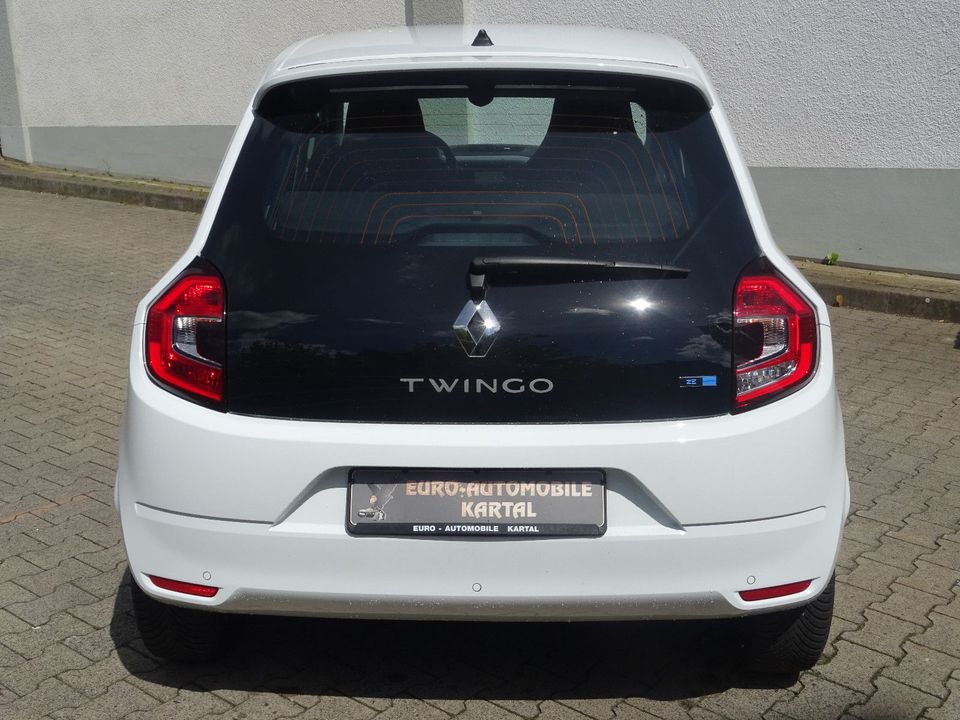 Renault Twingo Zen Electric Navi/CarPlay/Tempomat/1.HD in Osterode am Harz