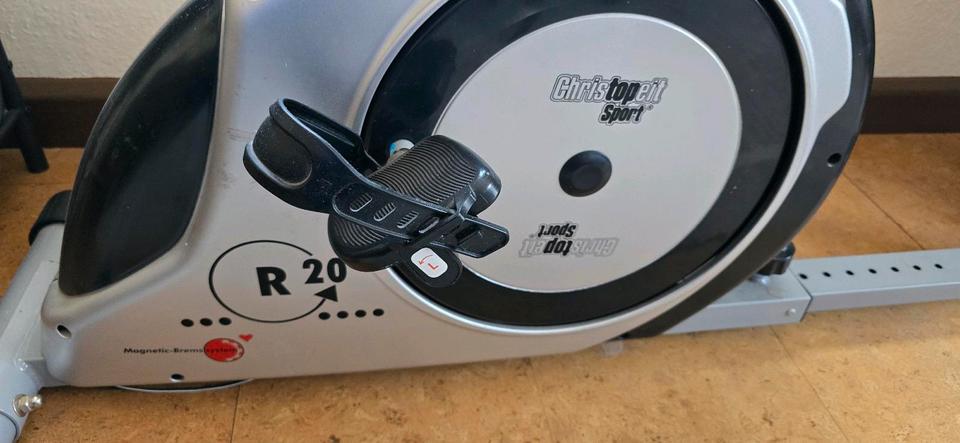 *TOP* Christopeit Sport Sitz Ergometer Magnet Bremssystem R20 in Oberlungwitz