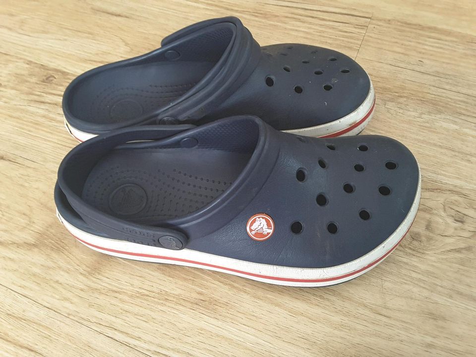 Crocs blau Gr 36 / 37 M4 W6 in Norderstedt