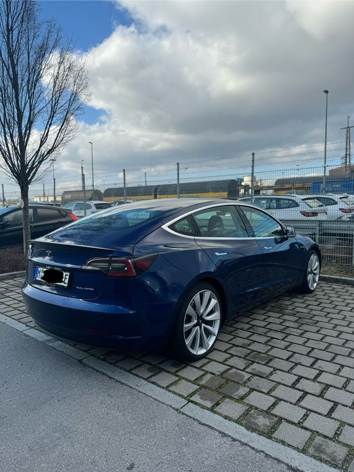 Tesla Model 3 Longe Range DualMotor in München