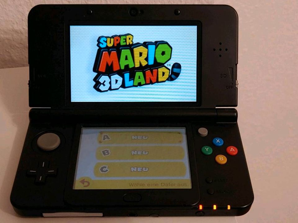 New Nintendo 3DS + Super Mario 3D Land - Defekt - Beschr. lesen! in Aschaffenburg