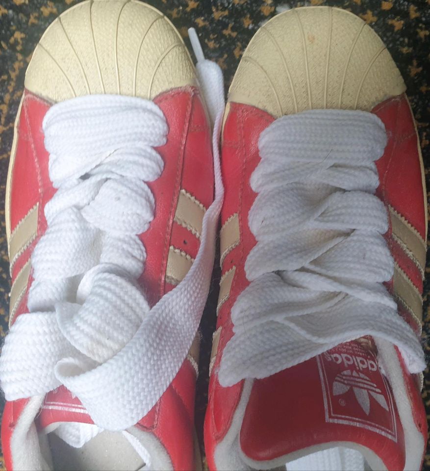 Adidas Superstars rot/weiß Lack, RAR, 2001, Vintage in Leverkusen