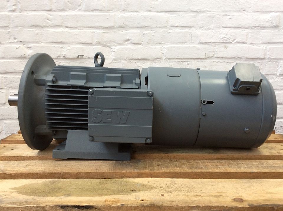 SEW Eurodrive 3~ Getriebemotor Typ: CV160M-F4/TF/V/EV1S in Korschenbroich