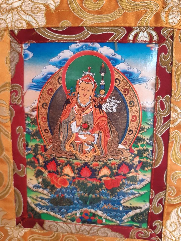 Tibetische Thangka Guru Padmasambhava in Ottobrunn