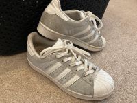 Superstar Adidas silber/weiß Berlin - Biesdorf Vorschau