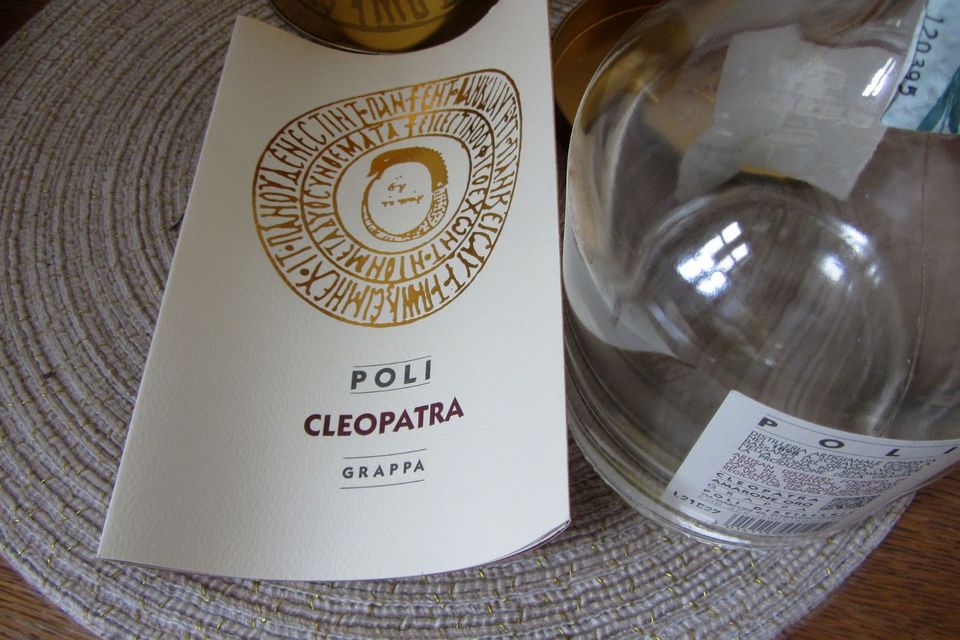 Grappa Poli Cleopatra Amarone Oro 700 ml leere Flasche in OVP in Herrsching