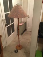 Mid Century Stehlampe Vintage Holz Dänisch Design ansehen Nordrhein-Westfalen - Velbert Vorschau