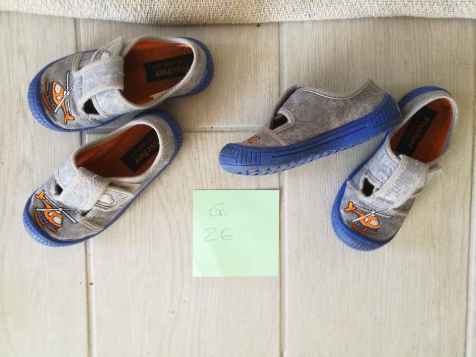 Hausschuhe Kindergartenschuhe Puschen Fischer Gr. 26 Zwillinge in Klausdorf