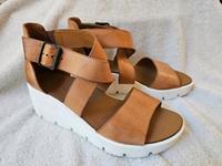 Paul Green Sandalette, hellbraun, Gr. 7 (40,5), mit Absatz, Neu Nordrhein-Westfalen - Bad Oeynhausen Vorschau