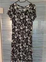 Damenkleid schwarz geblümt Gr. S   Esprit Bayern - Obernburg Vorschau