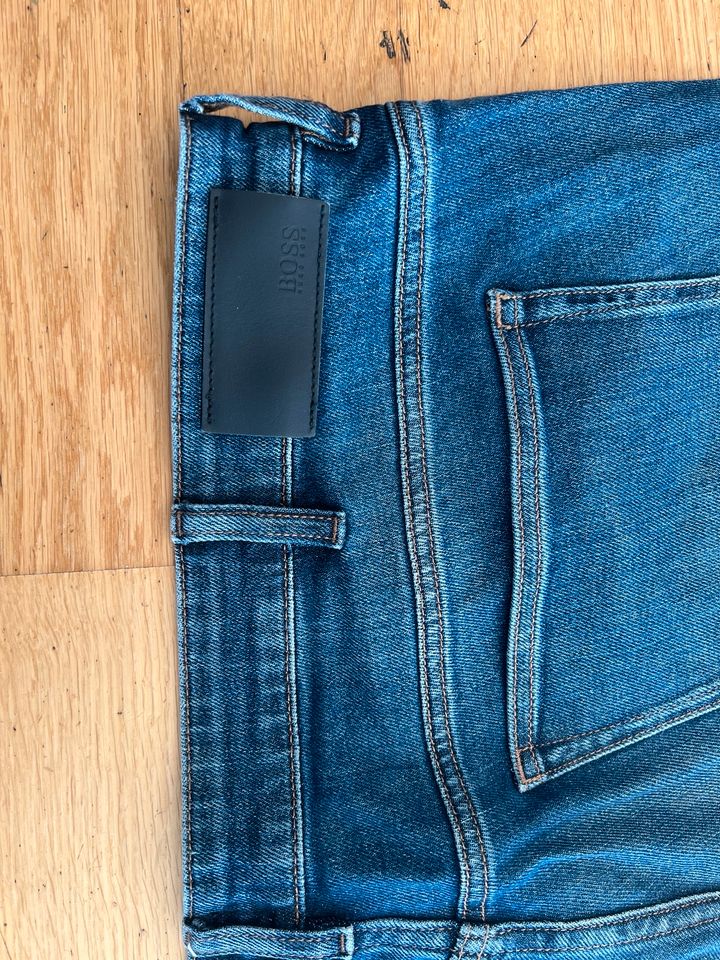 Boss Jeans W40/L34 blau in Berlin