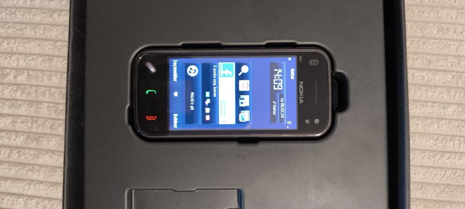 Nokia 97 mini in Lüdenscheid