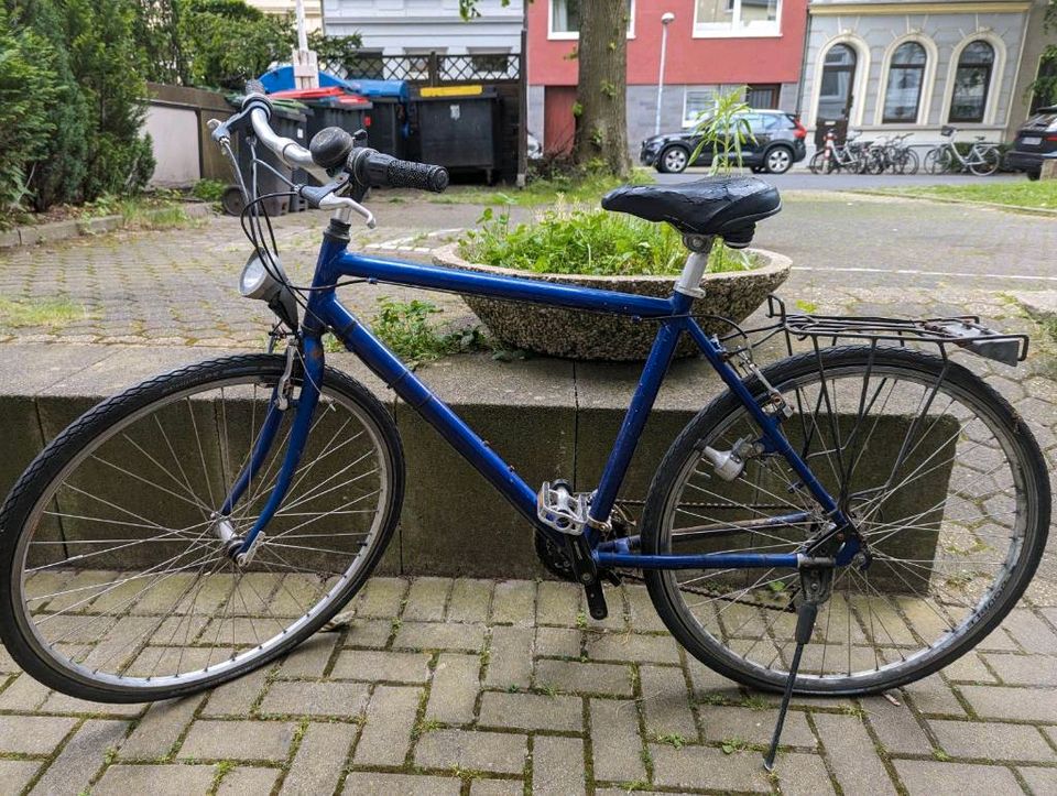 Diverse Fahrräder in Aachen