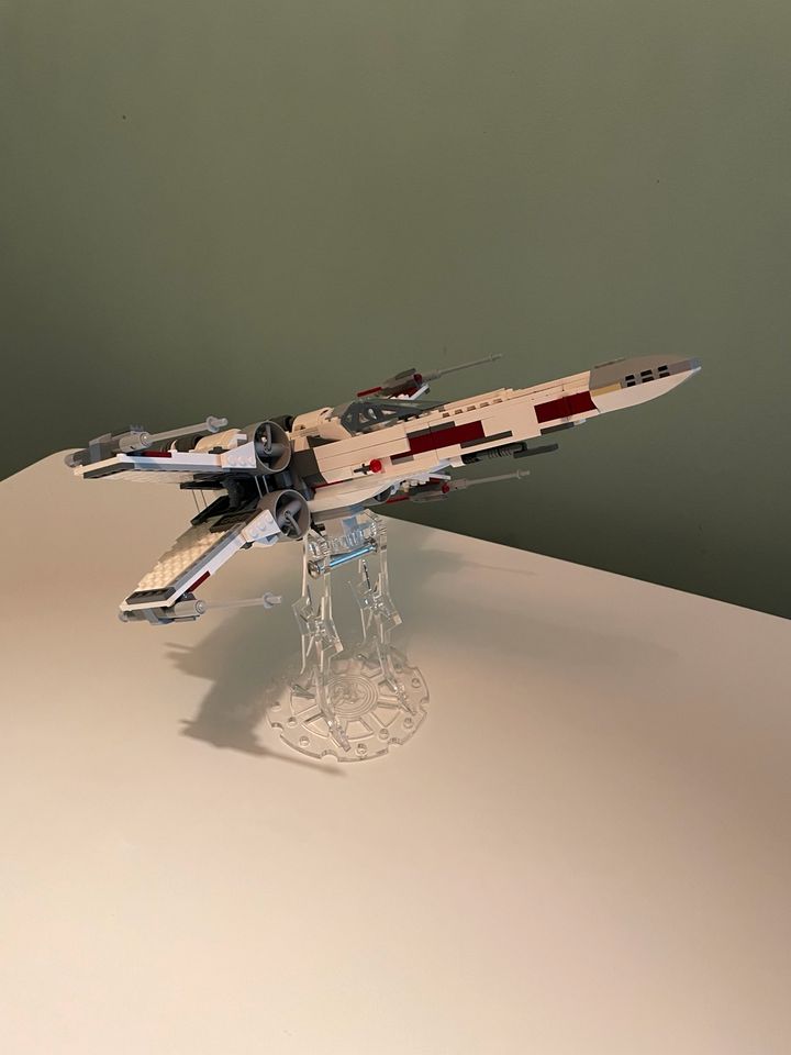 LEGO Star Wars 75218 X-Wing in Emskirchen