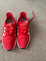 Rote Adidas-Sneaker – wie neu Wandsbek - Hamburg Poppenbüttel Vorschau