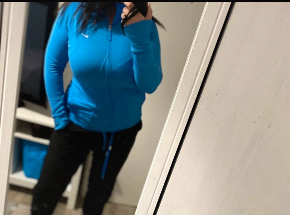 Nike Jacke Damen L XL in Ibbenbüren