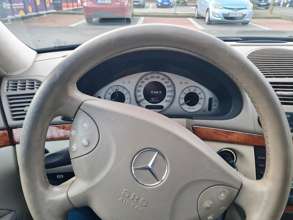 Mercedes E Klasse in Bunde