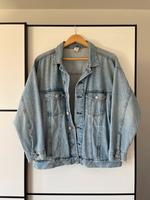 Oversized Jeansjacke mit silbernen Nieten, H&M (&denim) Gr. 38 Dresden - Löbtau-Süd Vorschau