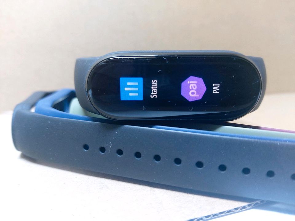 Xiaomi Mi Smart Band Fitness/Altivitäts Tracker in Bottrop