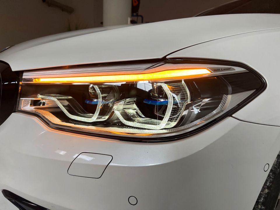 BMW Adaptive LED Scheinwerfer Laser Licht 5er G30 G31 Icon Light in Kaufbeuren