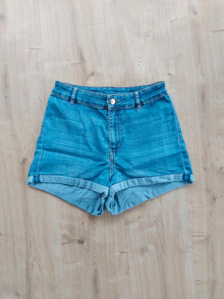 Jeans Shorts Gr. 40 Set Pimkie, H&M in Meckenheim