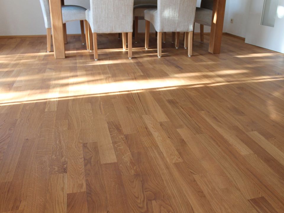 Bodenlegen Parkett Laminat Vinyl Teppich Boden verlegen in Rosenheim