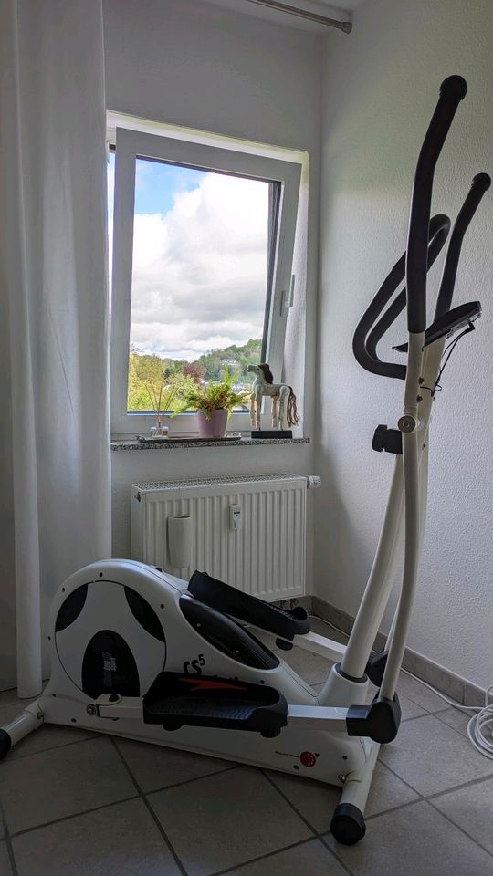 Christopeit Sport CS5 Crosstrainer in Westerburg