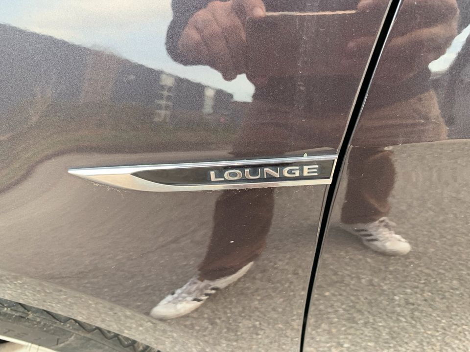 VW Golf 7 1.6 TDI Lounge Limousine Scheckheftgepflegt TÜV Neu in Kiel