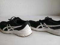 Asics Schuhe Herren Jungen schwarz weiß, 44 Brandenburg - Peitz Vorschau