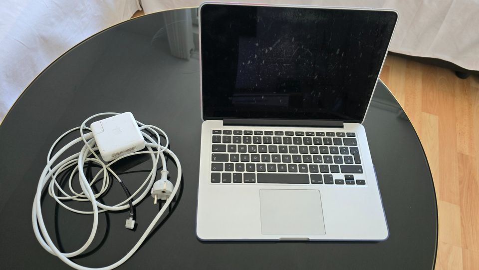 Macbook Pro 2016, Retina Display in Burgau