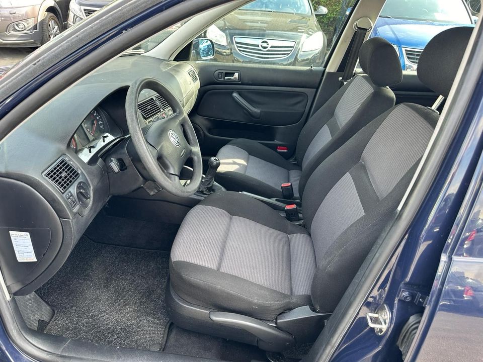 Volkswagen Golf 1.4 Comfortline in Paderborn