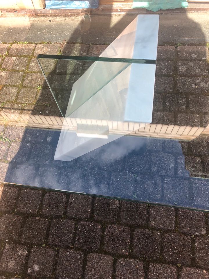 Couchtisch / Glas / Mamor in Hamburg