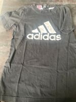 Adidas T Shirt gr 140 für Jungs Niedersachsen - Meine Vorschau